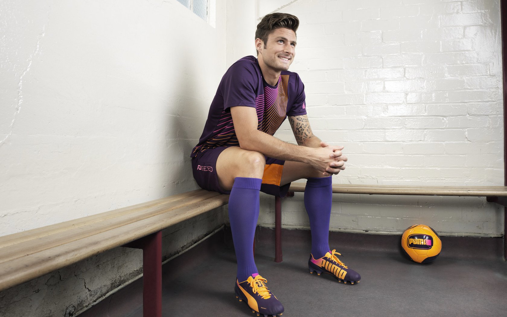 开云体育世界杯-字母哥利刃出鞘，希腊神兽点燃北境寒夜